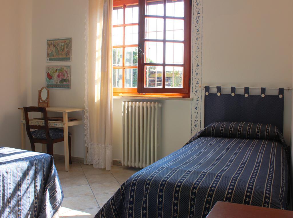 Bed and Breakfast "Lilla" Calci Pokój zdjęcie